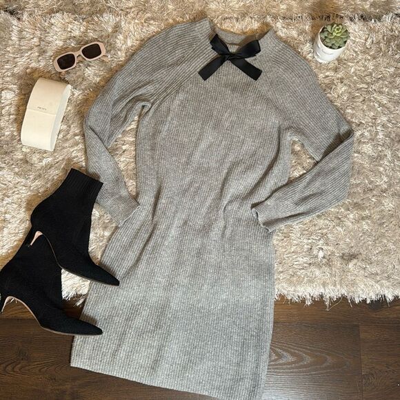 EUC J. Crew Knit Gray Long Sleeve Sweater Bow Detail Dress Small - Picture 1 of 7
